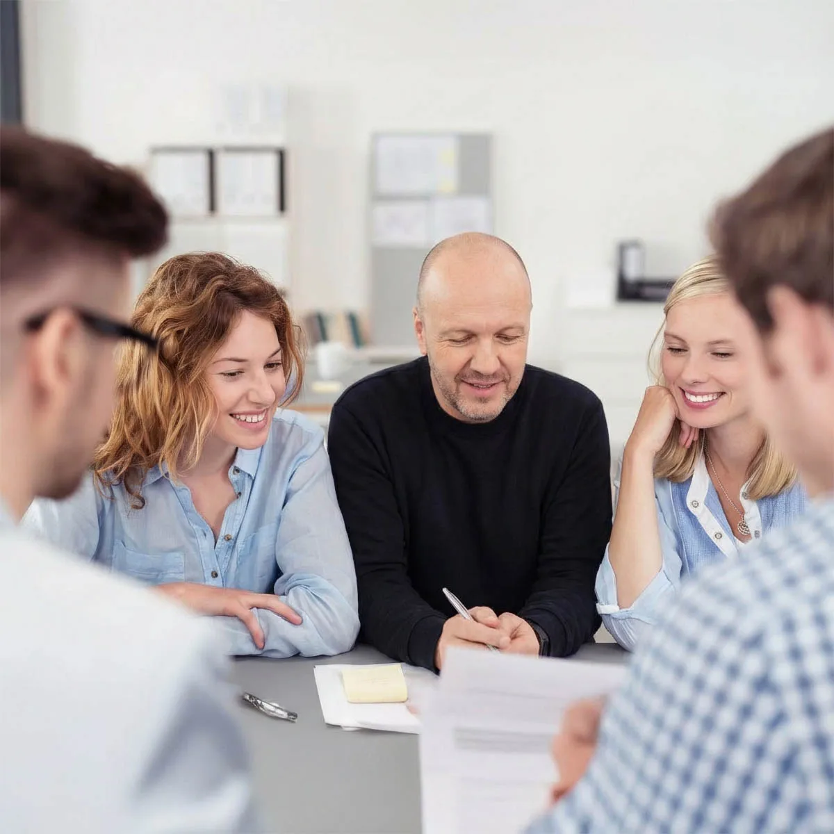 KI-Workshops von gewusst:KI, praxisnahe Trainings für Unternehmen